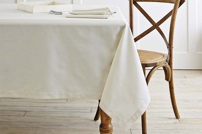 Smooth, fine-quality linen tablecloth in 100% European linen. Wide hemmed  borders and mitered corners are el…