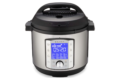 instant pot vs russell hobbs pressure cooker