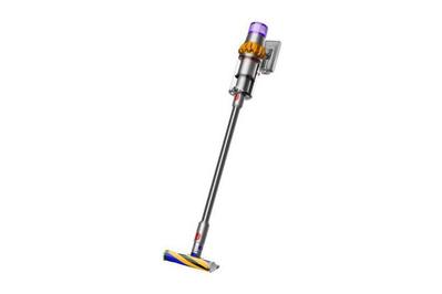 There's No Perfect Cordless Stick Vacuum, But the Dyson V12 Comes